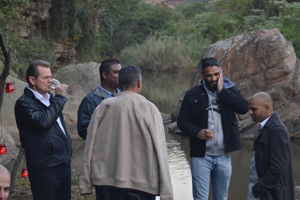 Rain Farm Game Lodge uMhlali Buitenkant foto